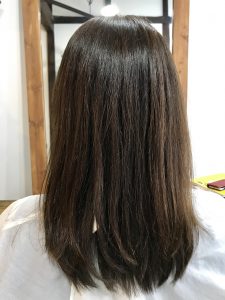 縮毛矯正とカラーって同じ日にできる？