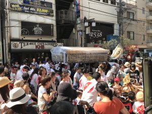 今日・明日の千住はお祭りです！盛り上がってますよ～