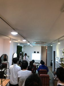 縮毛矯正かけたほうが楽なのかも・・・？？　縮毛矯正のメリット・デメリット