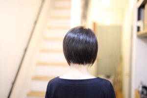 冬に人気！寒そうだけどえりあしスッキリなショートヘア！！