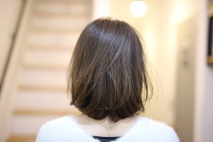 ”髪の毛伸ばし中”なら、切らないのがいちばん早く伸びます！飽きたらパーマでイメチェン！！