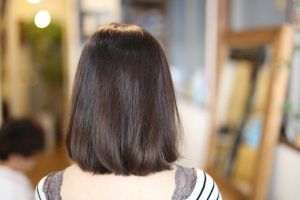 梅雨対策で柔らかい縮毛矯正！