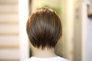 ハイトーンのショートが夏感を演出！