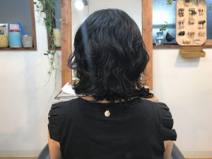 バッサリ！ツヤッと”ミニボブ”も人気です！