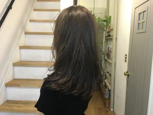 ”秋っぽいカラーにしたいけど、赤味はちょっと・・・”って方にオススメカラー！