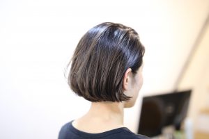 カラーして数か月後の根元の黒い部分が気になる方へのオシャレカラー◎