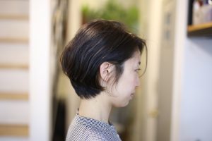 春のイメチェン！ロングヘア→ショートボブ×毛先だけパーマ◎