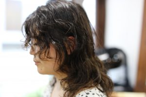 パーマをかけるお客様の半分以上がデジタルパーマです！やっぱりスタイリングが楽なトコロが人気の秘訣◎