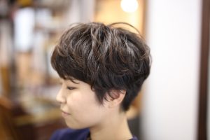 ベリーショートにもデジタルパーマでスタイリングを楽に！