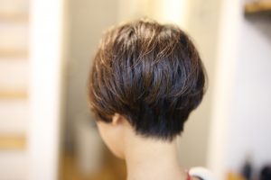 バッサリとスタイルチェンジが増える時期です～ショートヘア～