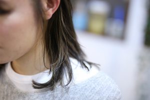 アクセサリー感覚のインナーカラーが人気！