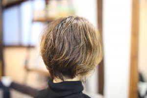 ”なんでもっと早く切らなかったんだろ？？”　子育てで忙しいママのバッサリCUTが多いですよ。