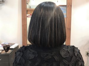 定番黒髪ボブにポイントで・・・◎