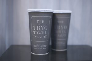 ”1秒タオル”　大量に入荷したので安定して販売できるようになりました！