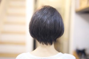 バッサリ切ってスッキリしたい時は　”ショートボブ”　がオススメですよ！