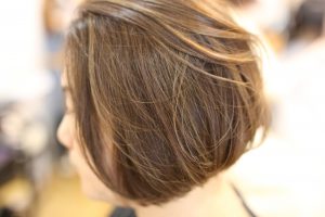 人気の白髪ぼかしハイライト◎