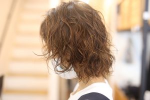 ゆるっとウェーブも◎秋冬はパーマ人気です。