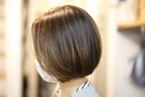 秋冬に多いバッサリBOB×ハイライト◎