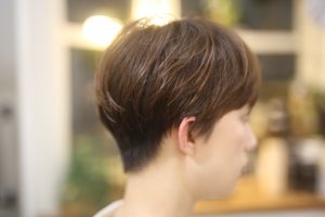 耳にかからないくらいのスッキリショート◎